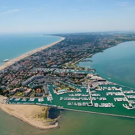 빌라 Family Villa In Lignano Pineta